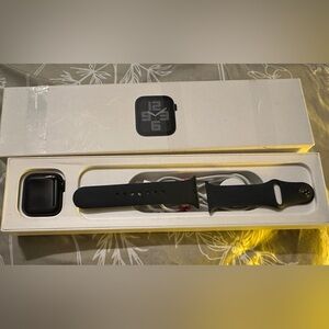 Apple Watch SE Gen 2 New In Box